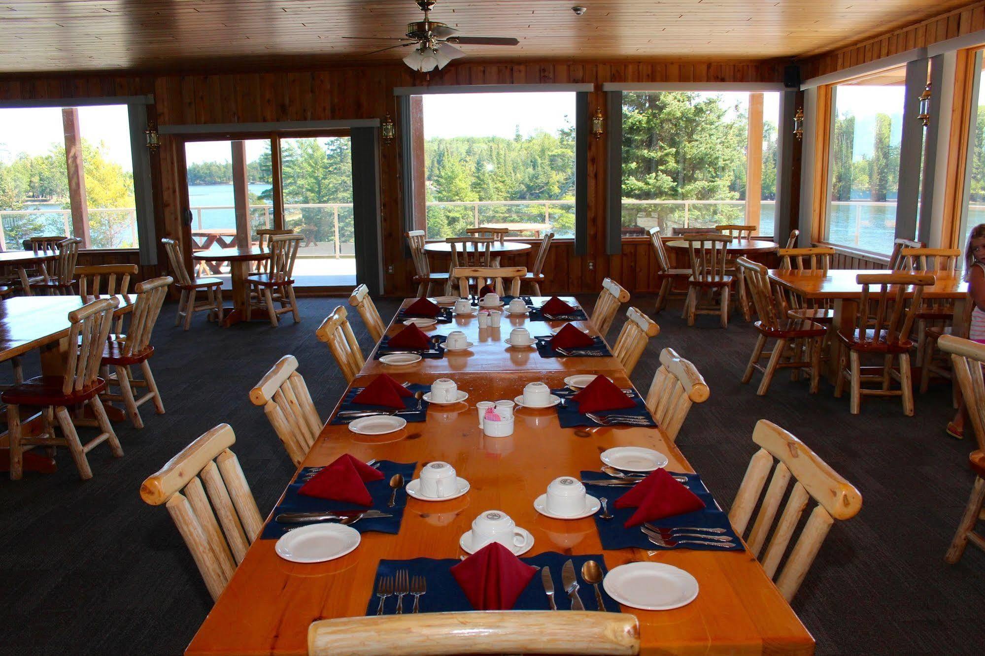 Totem Resorts Sioux Narrows Buitenkant foto